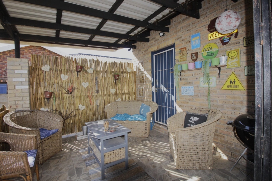 3 Bedroom Property for Sale in Wavecrest Eastern Cape